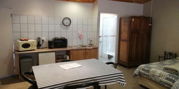 Anandi Guesthouse Mariental Eksteriør bilde