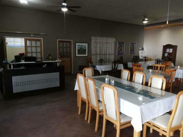 Anandi Guesthouse Mariental Eksteriør bilde
