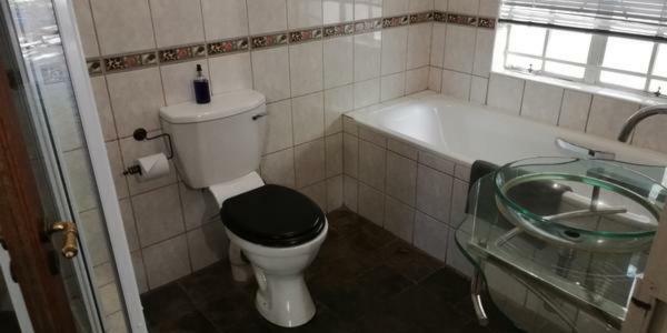 Anandi Guesthouse Mariental Eksteriør bilde