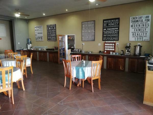 Anandi Guesthouse Mariental Eksteriør bilde
